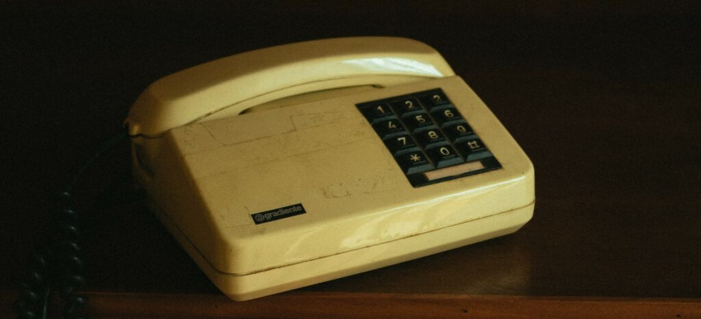 Régi vezetékes telefon.